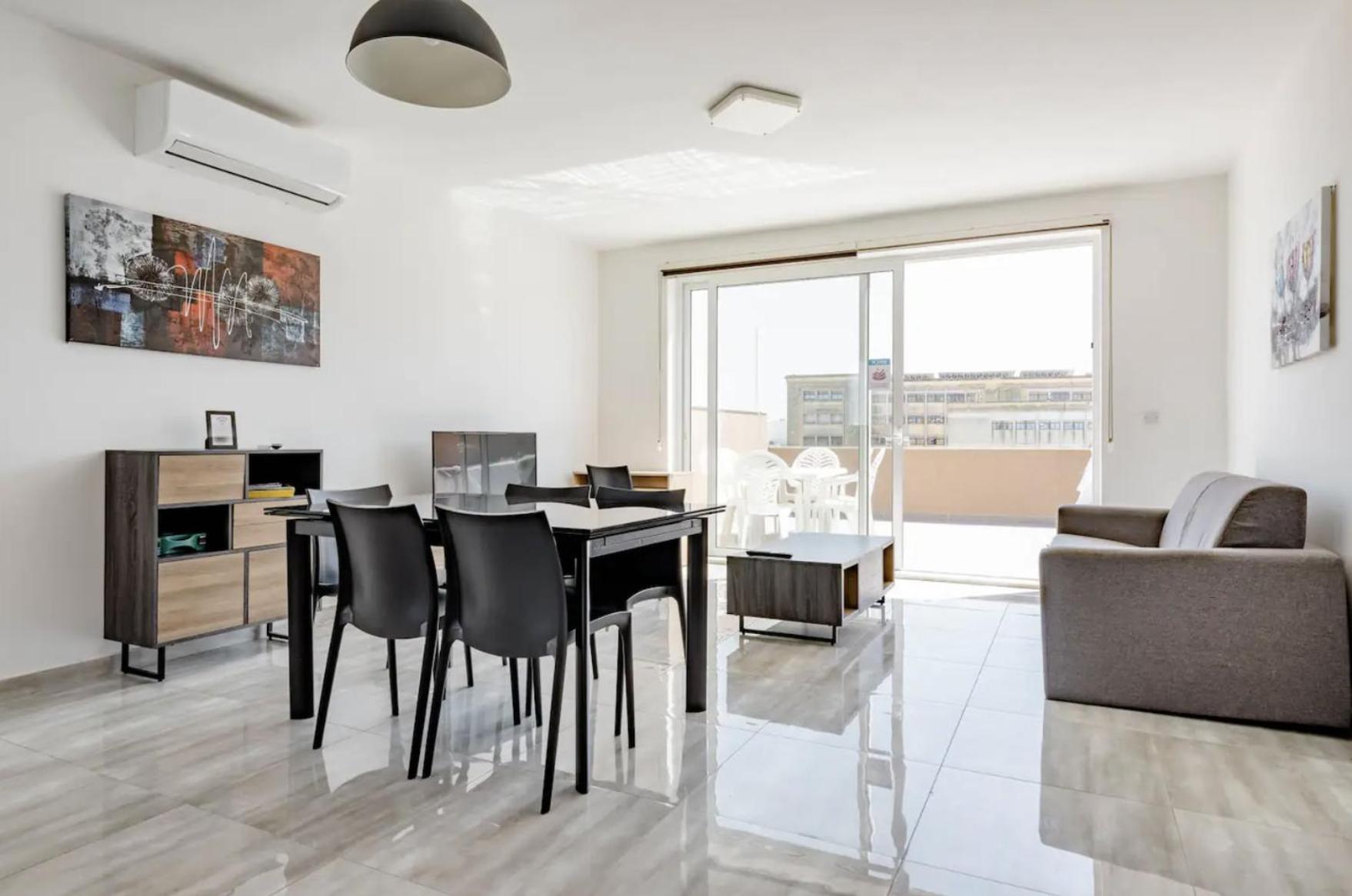 F12 Room 1, Private Room Two Single Beds Shared Bathroom In Shared Flat Msida Exteriér fotografie